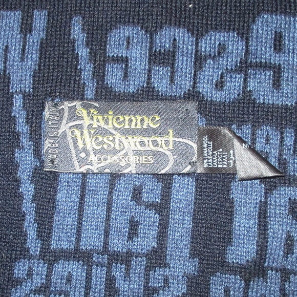 Vivienne Westwood Political statement scarf - Picture 6 of 7